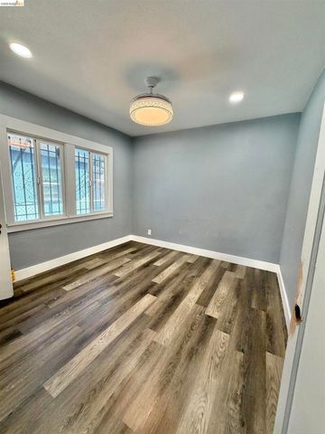 9926 C St, Oakland, CA 94603