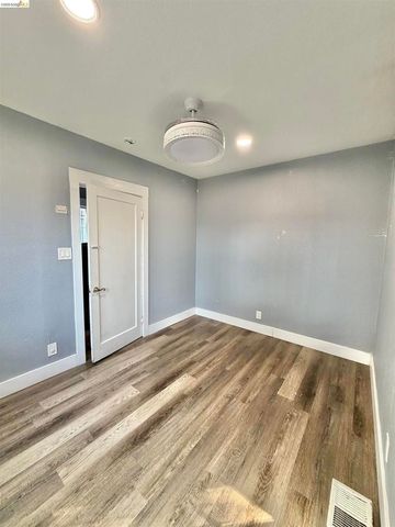 9926 C St, Oakland, CA 94603