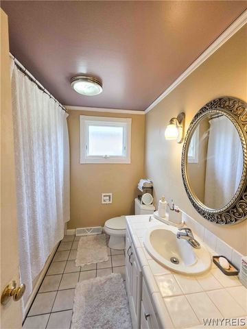 45 Fairelm Lane, Cheektowaga, NY 14227