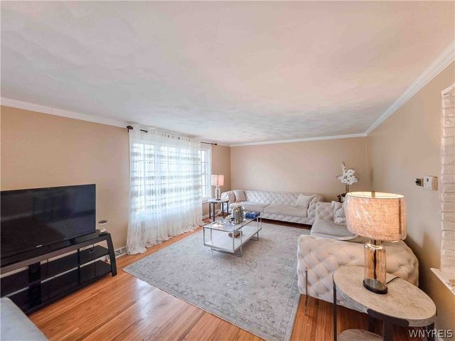 45 Fairelm Lane, Cheektowaga, NY 14227