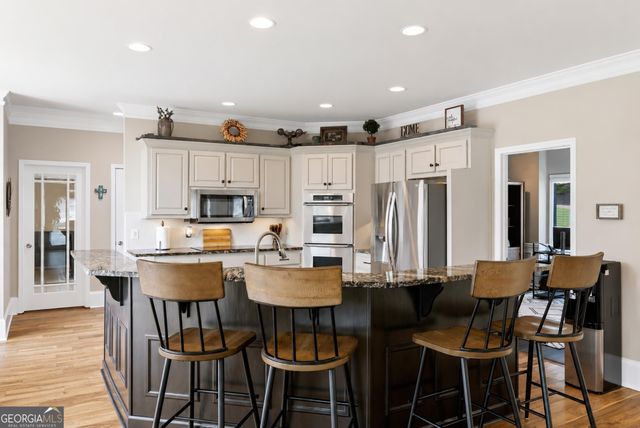 3328 Rough Creek Drive, Woodstock, GA 30189