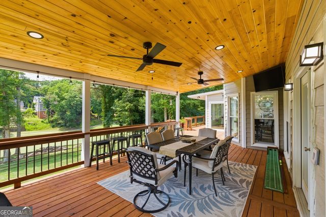 3328 Rough Creek Drive, Woodstock, GA 30189