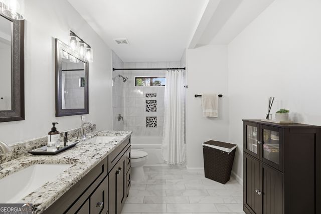 3328 Rough Creek Drive, Woodstock, GA 30189