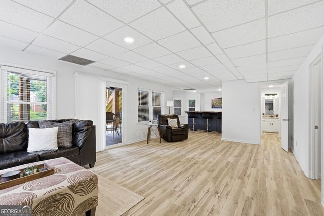 3328 Rough Creek Drive, Woodstock, GA 30189