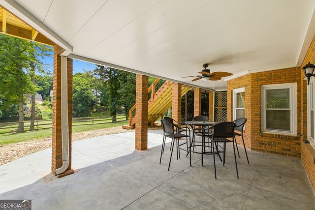 3328 Rough Creek Drive, Woodstock, GA 30189