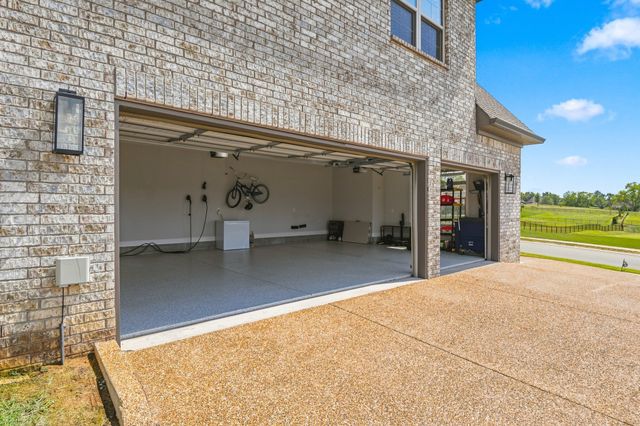 94 Mulberry Grv, Gallatin, TN 37066