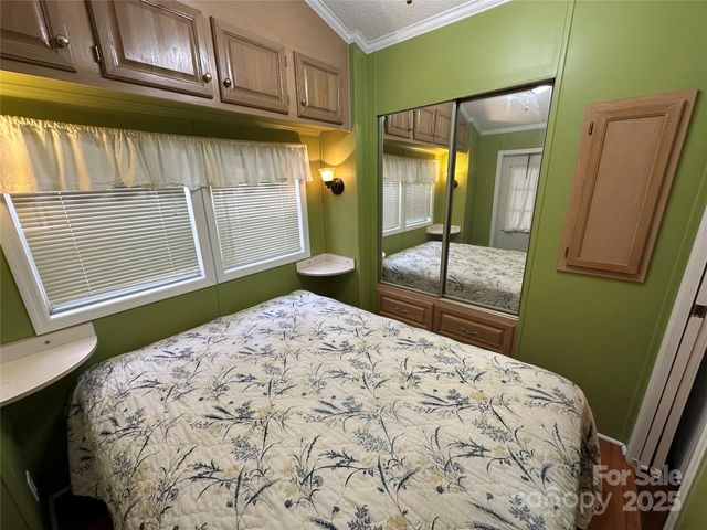 124 Hummingbird Circle, New London, NC 25127