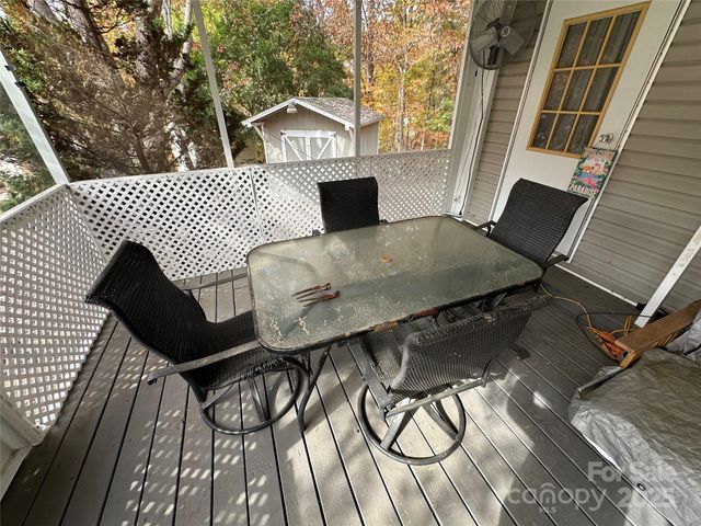 124 Hummingbird Circle, New London, NC 25127