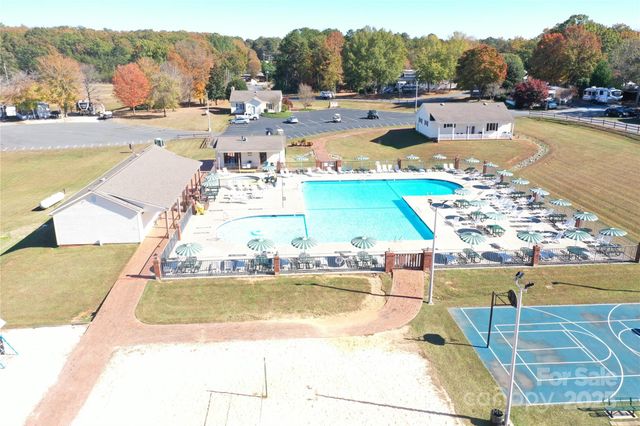 124 Hummingbird Circle, New London, NC 25127