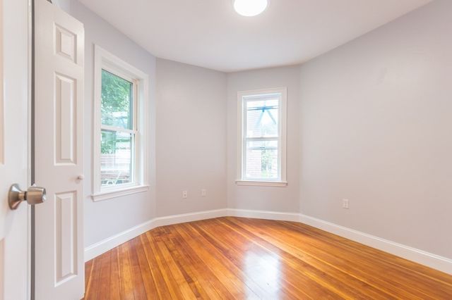 28 Hunnewell 2, Boston, MA 02135