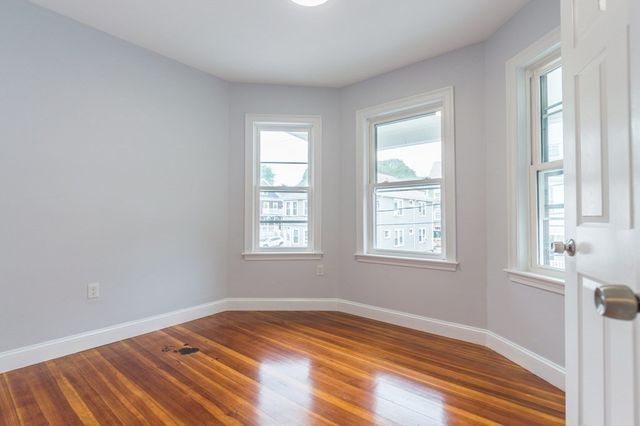 28 Hunnewell 2, Boston, MA 02135