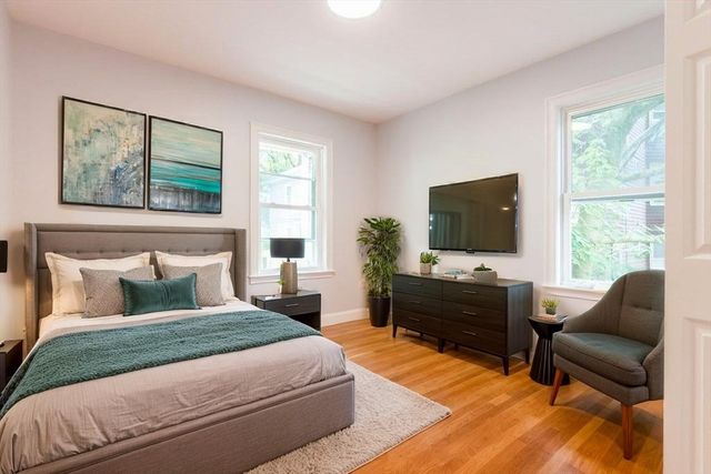 28 Hunnewell 2, Boston, MA 02135