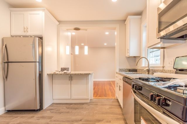 28 Hunnewell 2, Boston, MA 02135