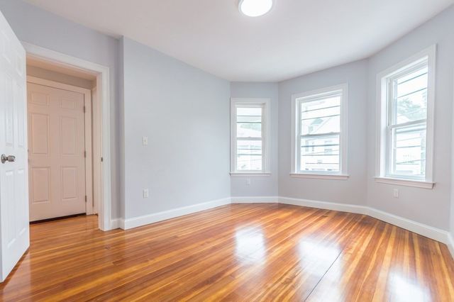 28 Hunnewell 2, Boston, MA 02135