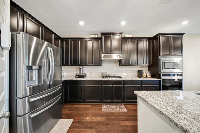 2310 Ironwood Pass Drive, Missouri City, TX 77459