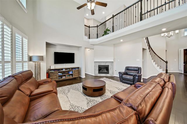 2310 Ironwood Pass Drive, Missouri City, TX 77459