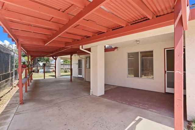 277 Garden Circle Dr, Manteca, CA 95336