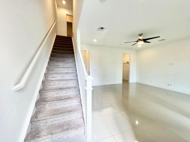 4079 Faraday Way, Palm Beach Gardens, FL 33418