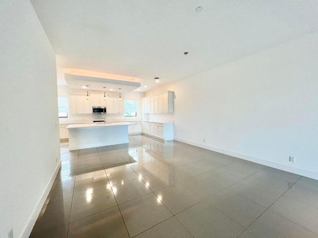 4079 Faraday Way, Palm Beach Gardens, FL 33418