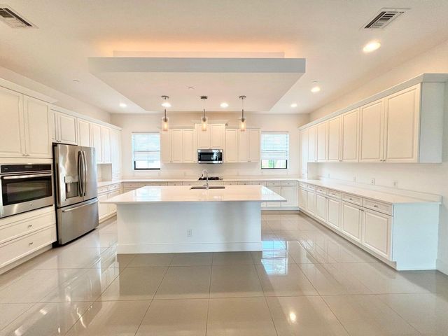 4079 Faraday Way, Palm Beach Gardens, FL 33418