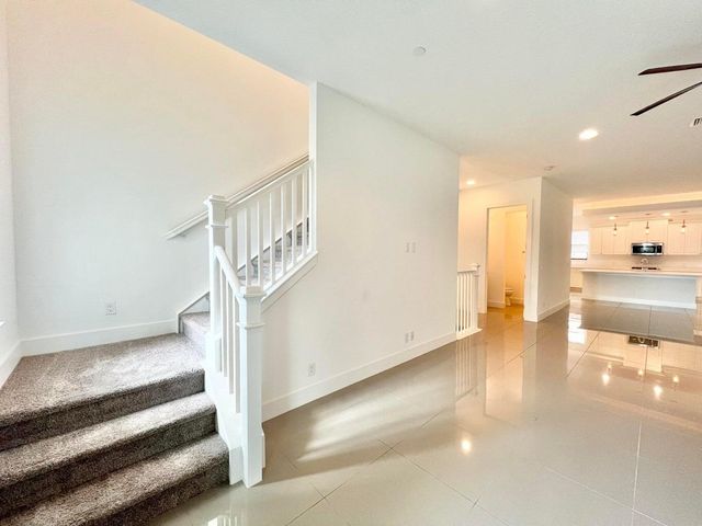 4079 Faraday Way, Palm Beach Gardens, FL 33418