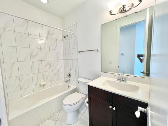 4079 Faraday Way, Palm Beach Gardens, FL 33418