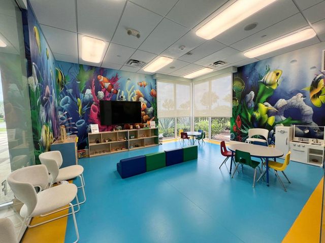 4079 Faraday Way, Palm Beach Gardens, FL 33418