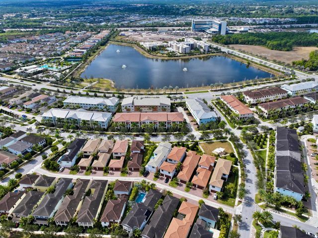 4079 Faraday Way, Palm Beach Gardens, FL 33418