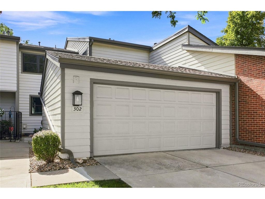 7925 W Layton Ave 302, Littleton, CO 80123
