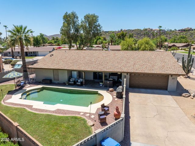 852 W CARIBBEAN Lane, Phoenix, AZ 85023