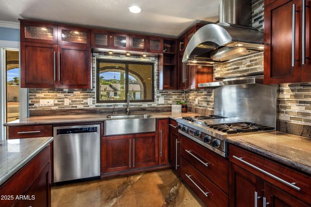 852 W CARIBBEAN Lane, Phoenix, AZ 85023