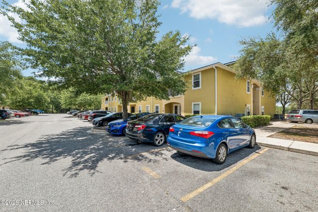 3671 KIRKPATRICK Circle 15-2, Jacksonville, FL 32210