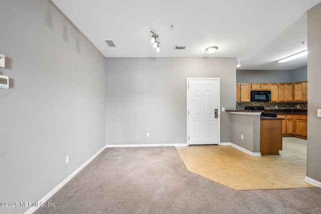 3671 KIRKPATRICK Circle 15-2, Jacksonville, FL 32210