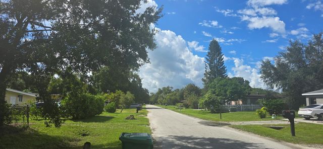 208 N 40th Street, Fort Pierce, FL 34947