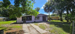 208 N 40th Street, Fort Pierce, FL 34947