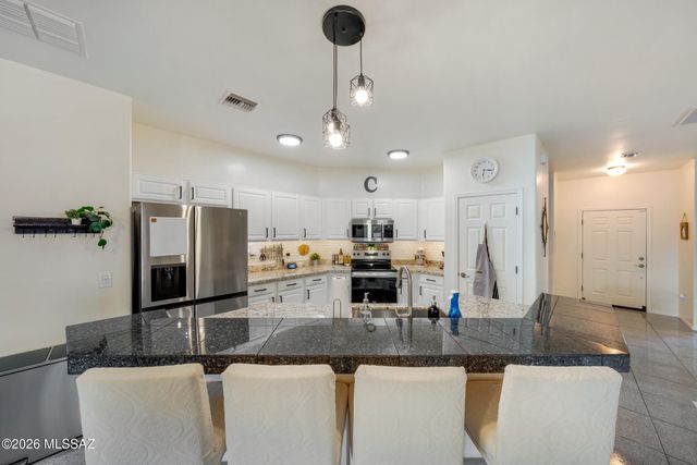 6795 S Avenida Del Abrazo, Tucson, AZ 85756