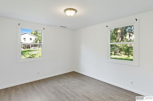 7518 Blondo Street, Omaha, NE 68134