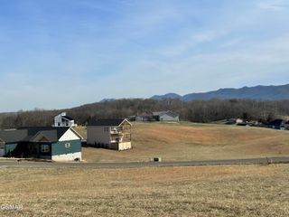 2036 Lazy Drive, Newport, TN 37821