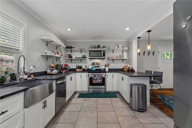 709 W Poor Street, Olathe, KS 66061