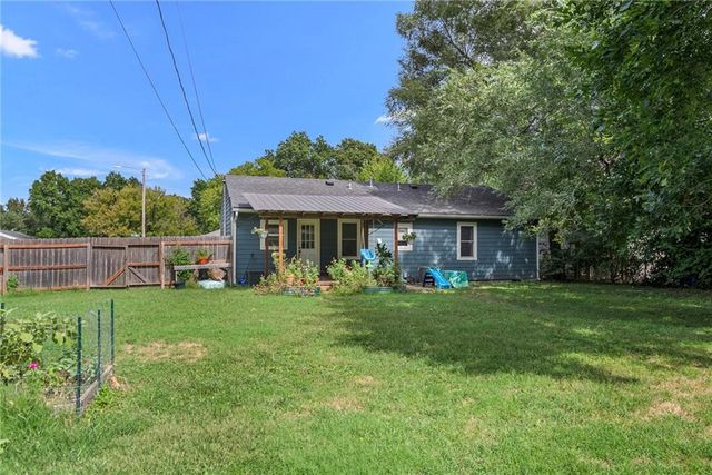 709 W Poor Street, Olathe, KS 66061