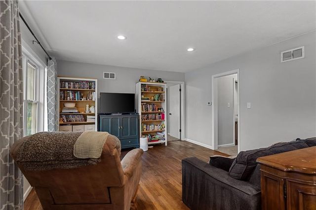 709 W Poor Street, Olathe, KS 66061