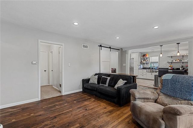 709 W Poor Street, Olathe, KS 66061