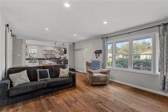 709 W Poor Street, Olathe, KS 66061