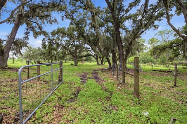 10066 MIZELL ROAD, Myakka City, FL 34251