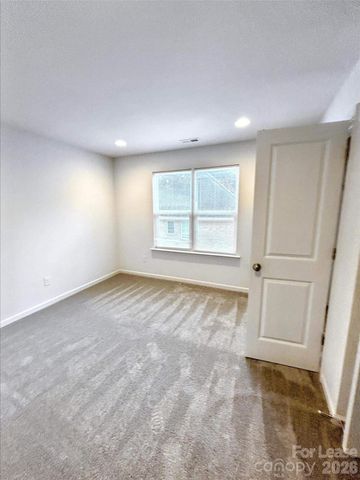 2026 Mcdonald Drive, Charlotte, NC 28216