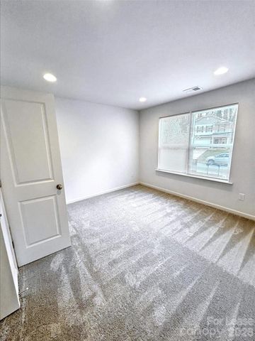 2026 Mcdonald Drive, Charlotte, NC 28216