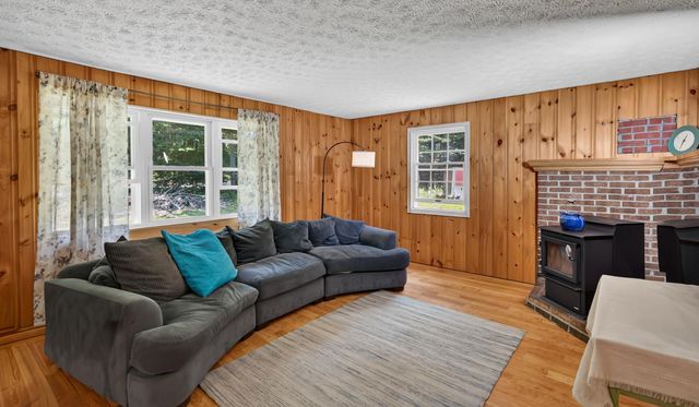 92 Old Cathedral Road, Rindge, NH 03461
