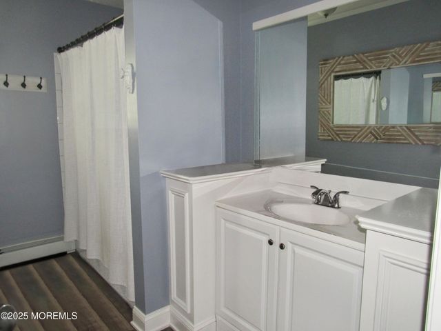 59 Sun Valley Road, Toms River, NJ 08755