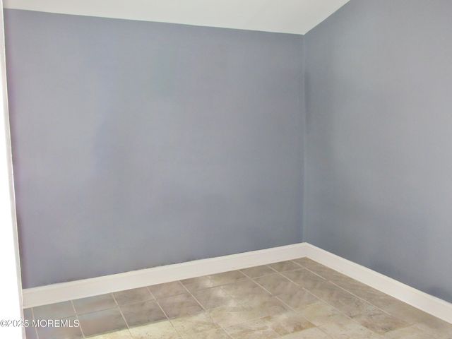 59 Sun Valley Road, Toms River, NJ 08755