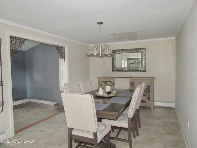 59 Sun Valley Road, Toms River, NJ 08755